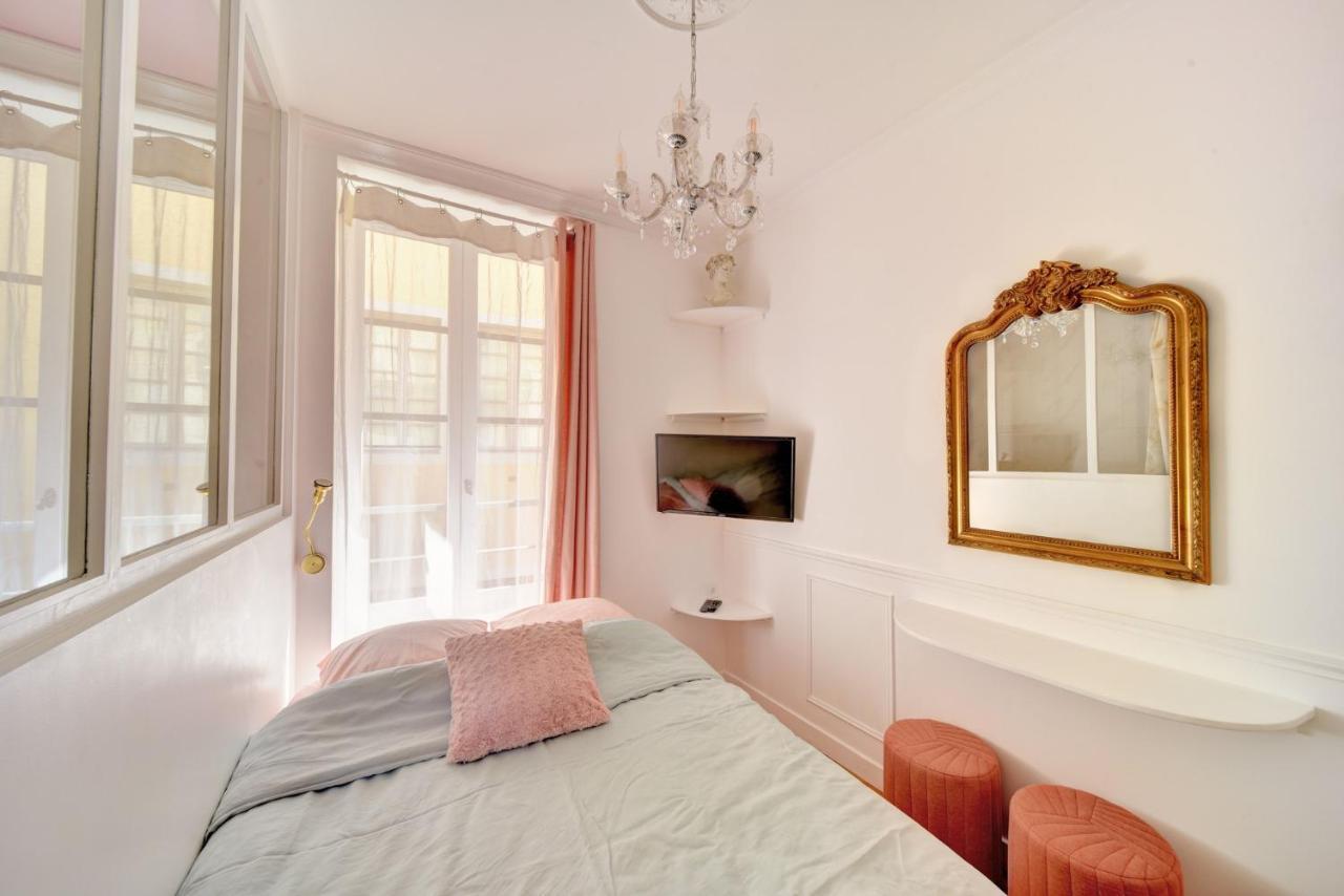 Les Petits Boudoirs De Savoie Lägenhet Chambéry Exteriör bild