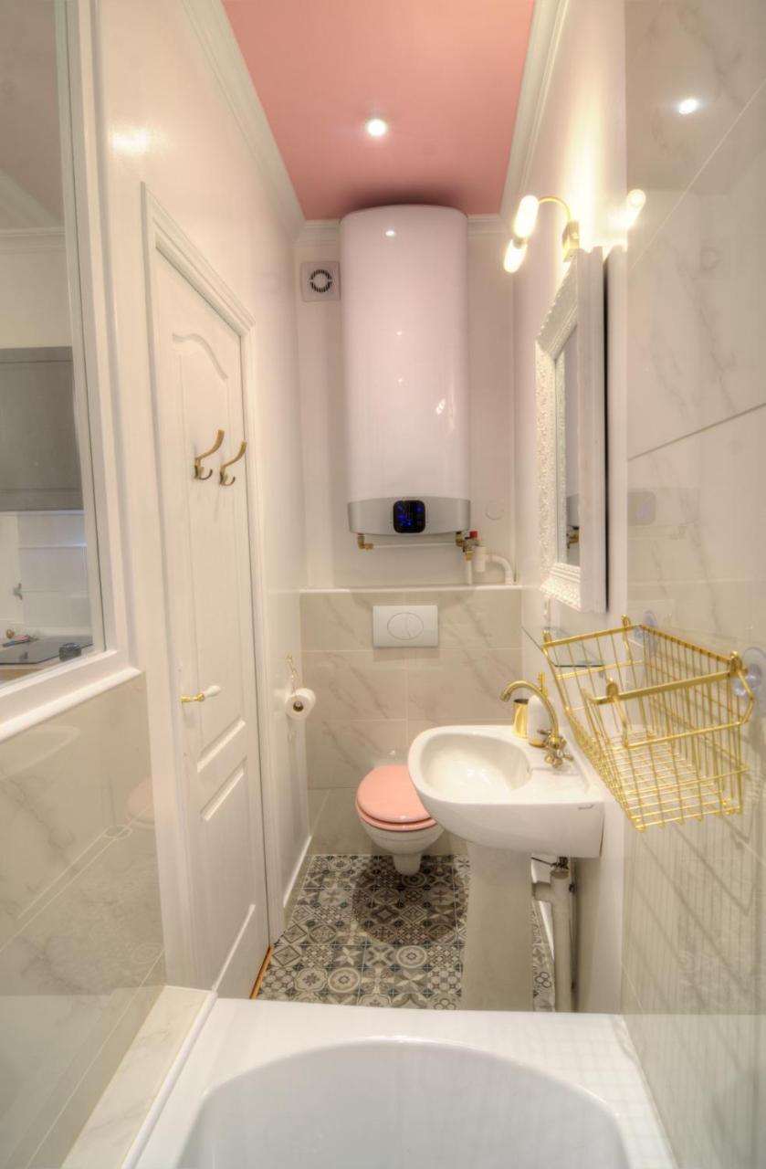 Les Petits Boudoirs De Savoie Lägenhet Chambéry Exteriör bild