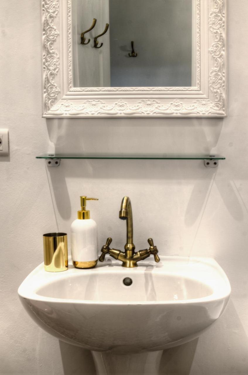 Les Petits Boudoirs De Savoie Lägenhet Chambéry Exteriör bild